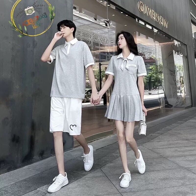 Váy nữ xếp ly, viền cổ nơ trắng + áo thun nam polo