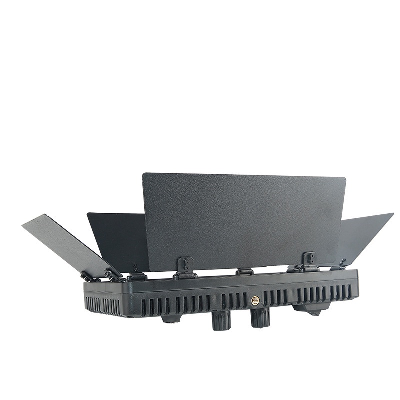 ĐÈN LED QUAY PHIM LED 600 BÓNG 40W SIÊU SÁNG KÈM NGUỒN VÀ PIN SẠC. ....