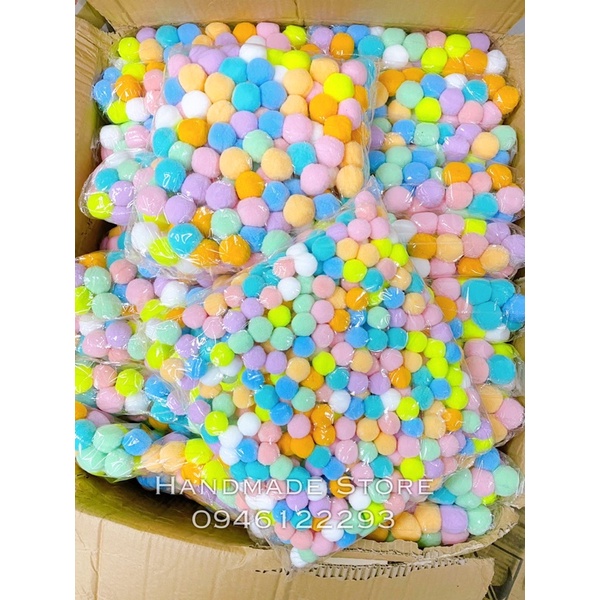PomPom nhiều màu