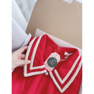 Váy đỏ phối ren ngọc