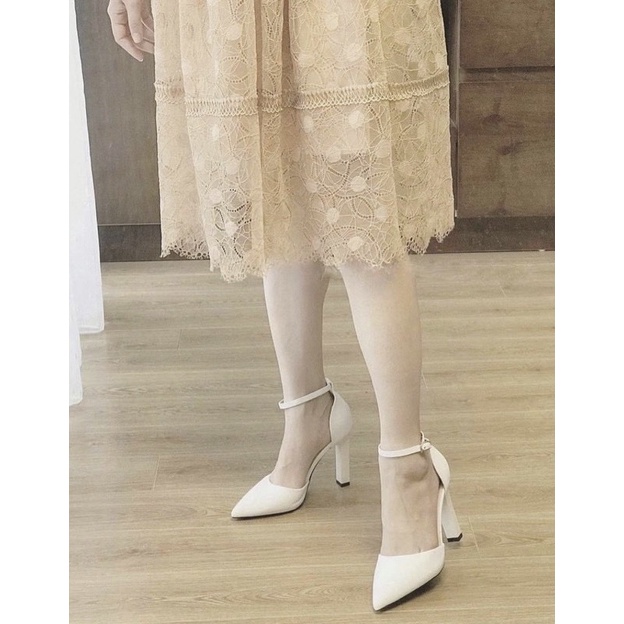 Giày mũi nhọn gót vuông 10cm A22