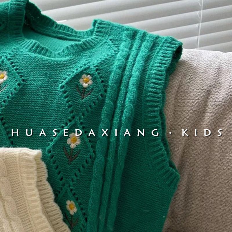 Áo Sweater Sát Nách Thêu Họa Tiết Dễ Thương Phong Cách Nhật Hàn Thời Trang Thu Đông 2022 Cho Bé Gái