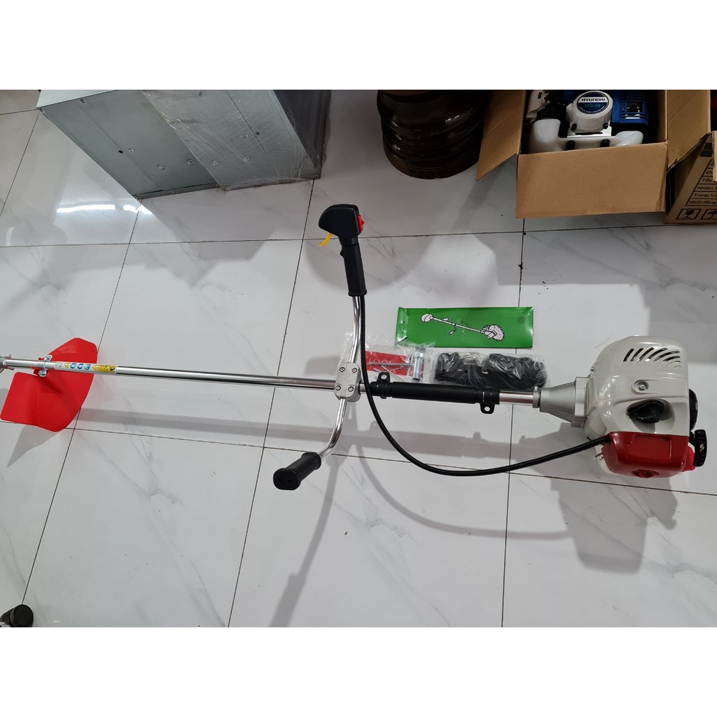 Máy cắt cỏ chạy xăng 2 thì Mitsu TL52 52cc. Máy cắt cỏ công suất lớn 52 cc