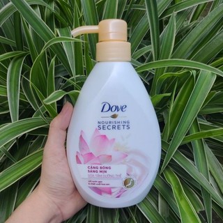 Sữa tắm dove căng bóng sáng mịn từ hoa sen & nước gạo 530g
