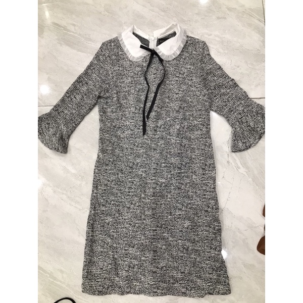 Váy trắng dài mặc 1l chỉ chụp hình thanh lý 100k