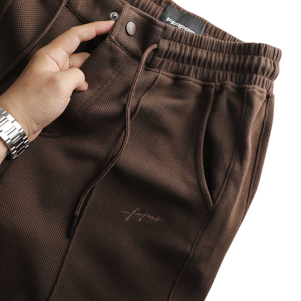 Quần Shorts Nam Lohan SS2 Thêu Logo Tinh Tế Chất Pique Phối Nỉ Mềm Co Giãn Phong Cách Năng Động Form Thoải Mái - FAPAS