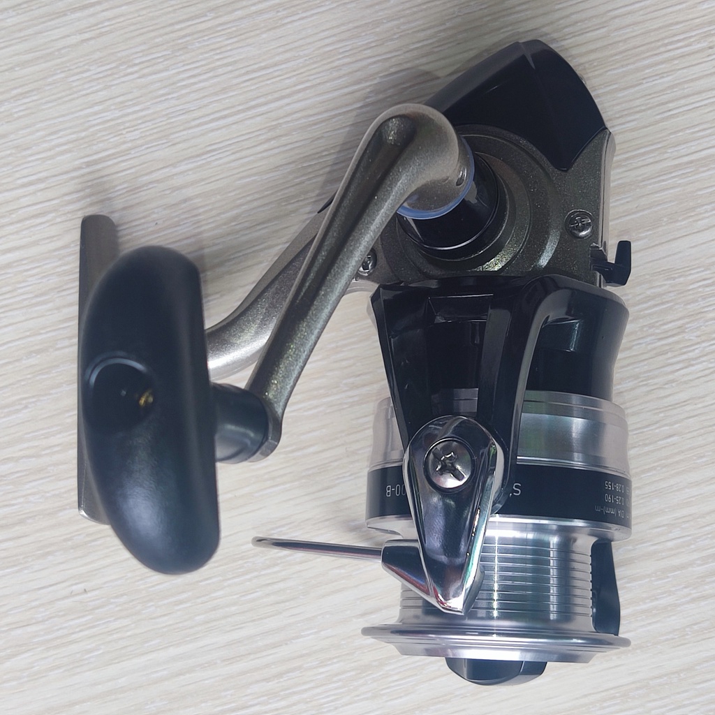 Máy câu đứng DAIWA STRIKEFORCE 2500-B