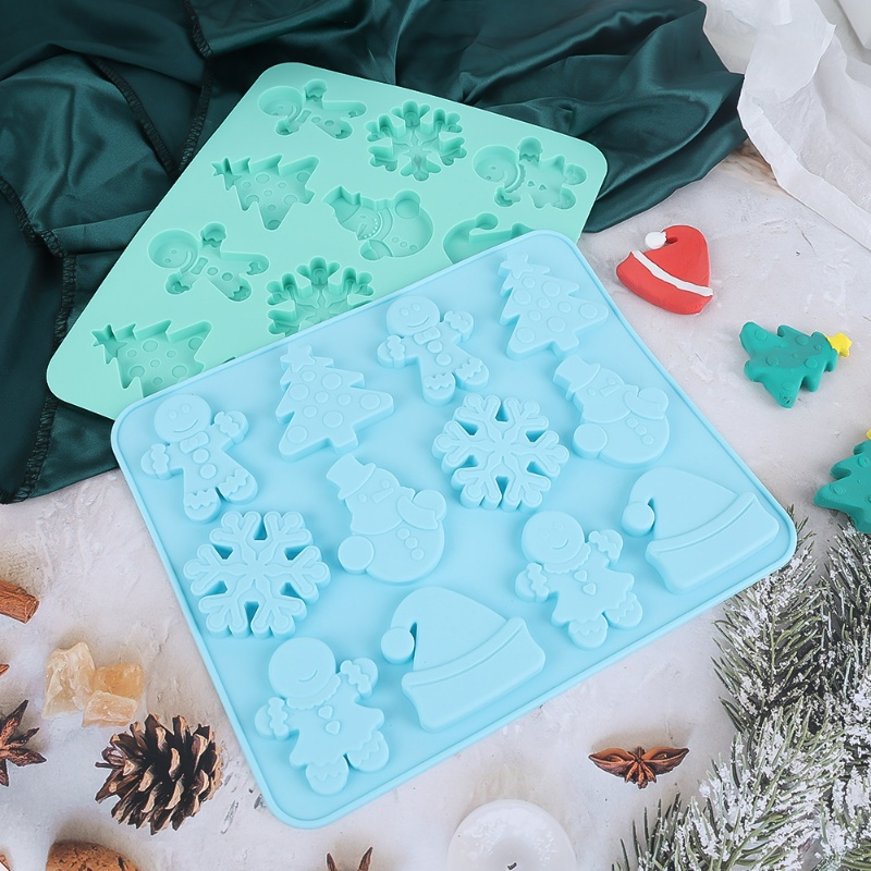 Khuôn Silicon Làm Bánh Họa Tiết Hoạt Hình Giáng Sinh 1 / 12 Ngăn