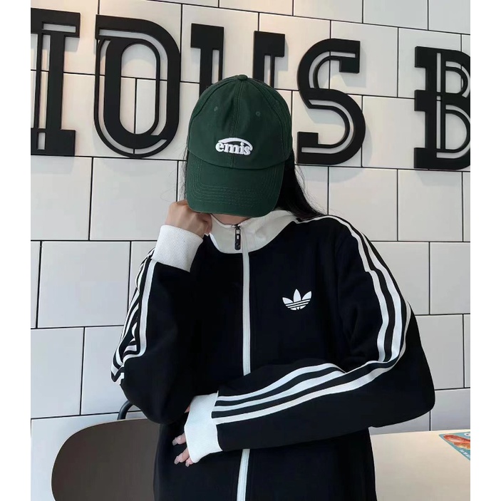 Áo Khoác Thể Thao Adidas 100% Chính Hãng Thời Trang Dành Cho Nam Và Nữ