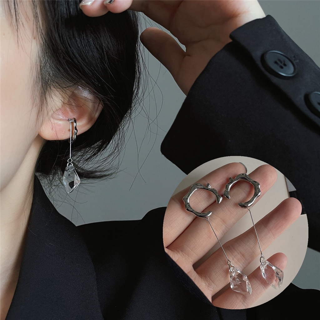 1 Đôi Bông Tai Kiểu Kẹp Hình Học Bằng Acrylic Màu Bạc Phối Tua Rua Thời Trang Cho Nữ