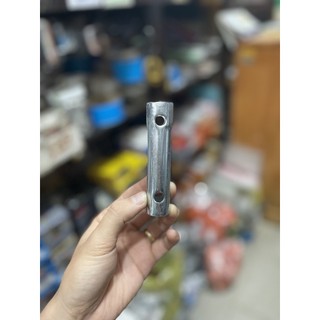 Tuýp mở bugi d8ea xe ba gác xe lôi
