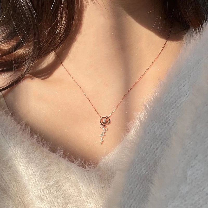 SEIKO Vòng cổ Mặt Hoa Hồng Đính Đá Lấp Lánh Thanh Lịch Chất Lượng Cao