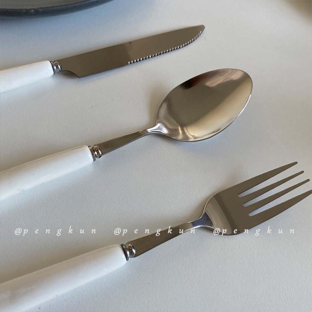 Bộ Muỗng Nĩa Ăn Tráng Miệng Bằng Sứ Màu Trắng Thiết Kế Đơn Giản Tiện Dụng