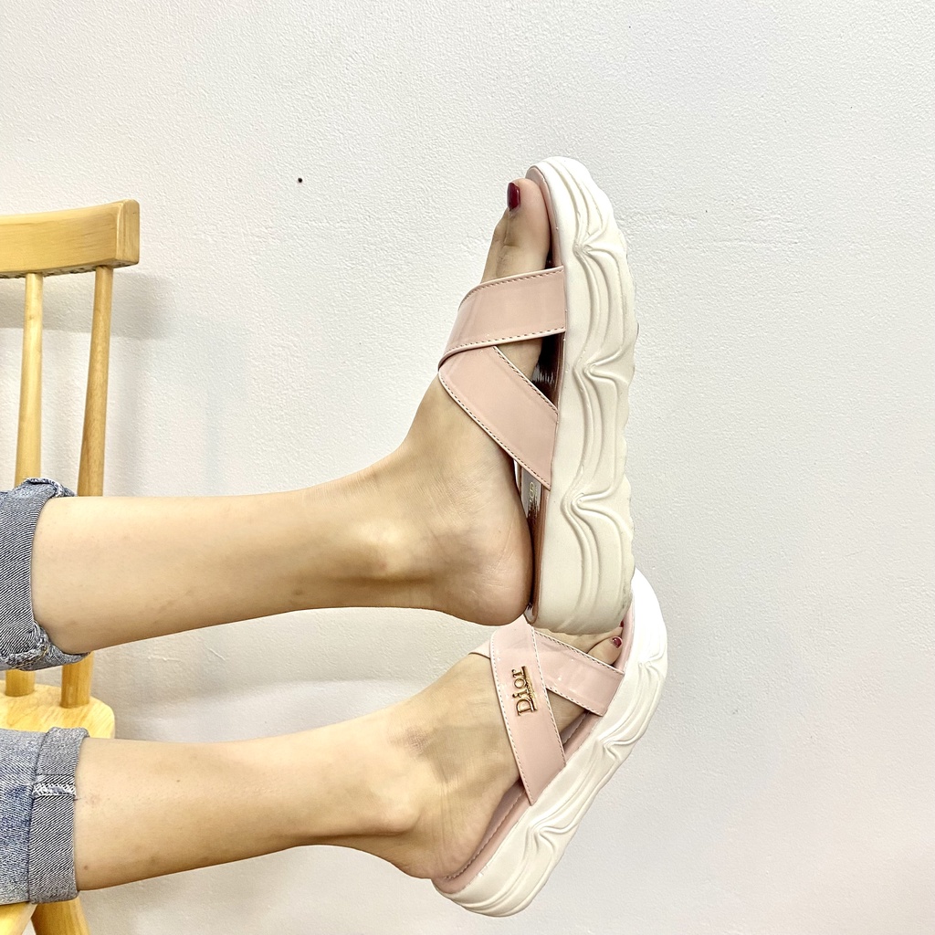 Dép cao gót đế cao su 4 phân WOMENSTYLE sang chảnh,đi chơi, đi làm LÙI 1 size 3 màu trắng, đen, hồng size 35-39 mã TD24