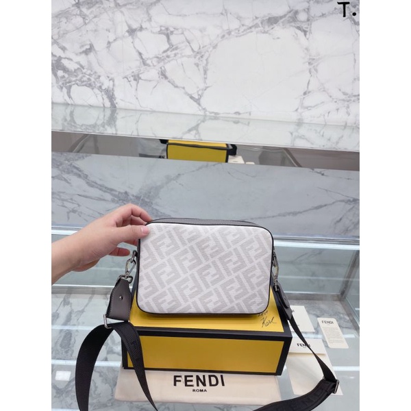 Túi đeo chéo nam 4 màu họa tiết sz23x15cm bản chuẩn đẹp nét căng fullbox