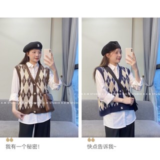 Áo gile len nữ quả trám . Gile len basic thổ cẩm .shyncloset