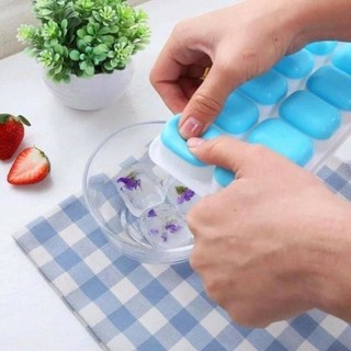 Khay Đá Silicon 14 Ô Có Nắp Đậy