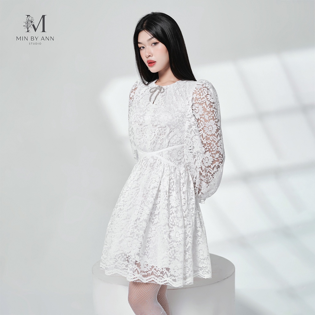 Đầm ren xoè đè dây eo tôn dáng Catrina Dress