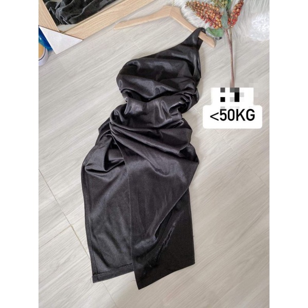đầm body hở vai một bên (hàng thanh lý)