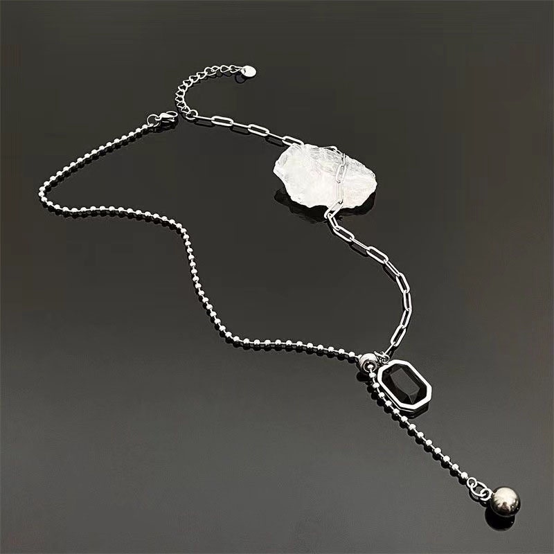 Dây Chuyền Mặt Vuông Màu Đen Thiết Kế Đơn Giản Độc Đáo