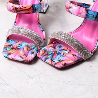 Guốc cao gót 7p bigsize 36-42( có sẵn màu trắng 42)