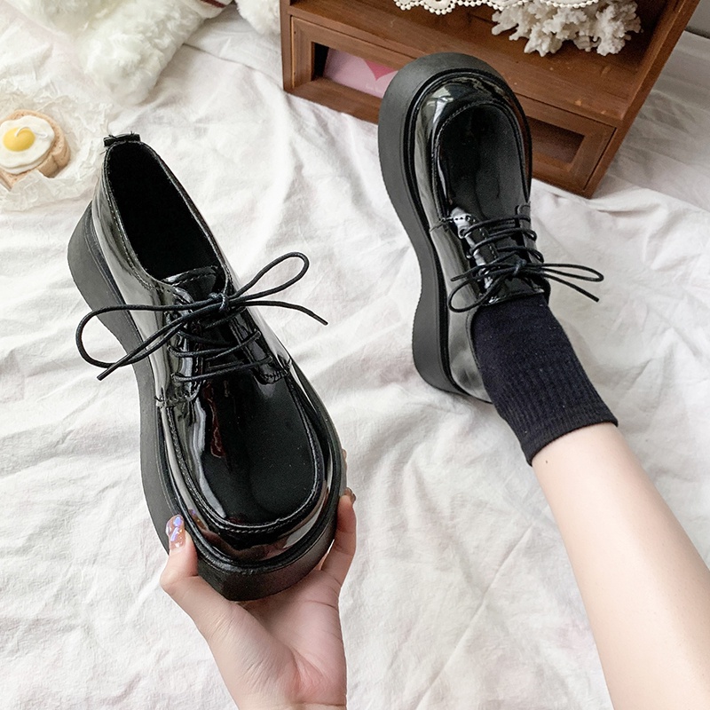 Giày Da Đế Dày Buộc Dây Kiểu Anh Thiết Kế Trẻ Trung Cho Nữ