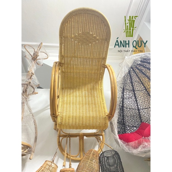 Ghế mây thư giãn bập bênh chất lượng, tạo cảm giác thoải mái cho người dùng