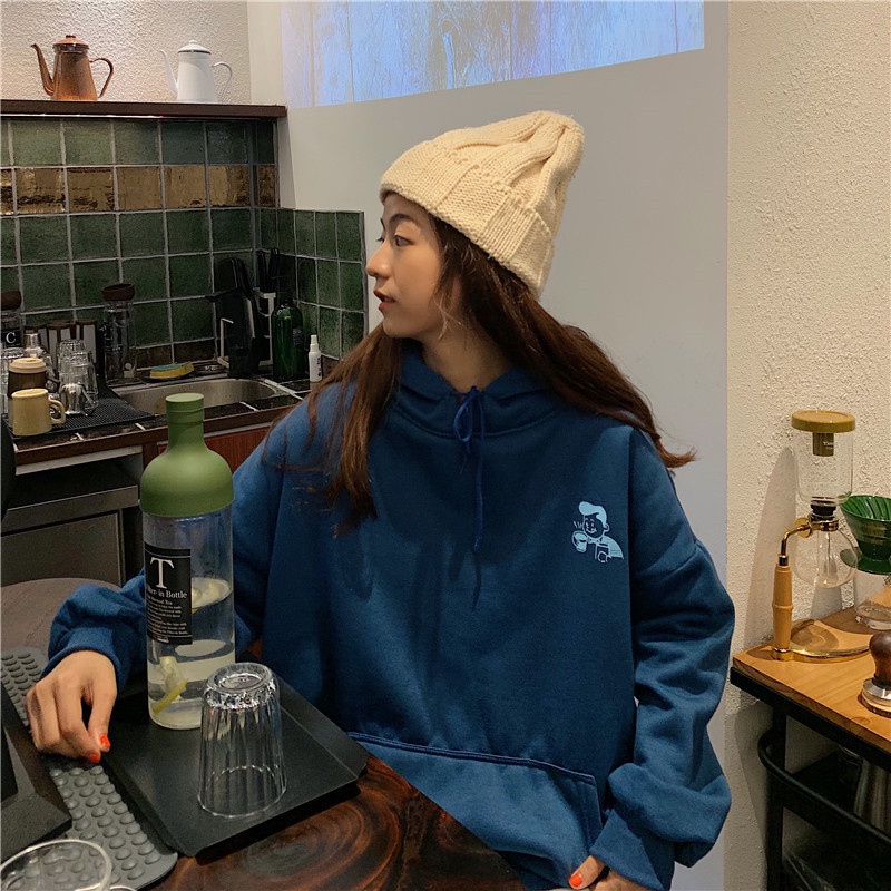 Áo Hoodie Vải Nhung Dày Dáng Rộng In Hình Dễ Thương Thời Trang Thu Đông