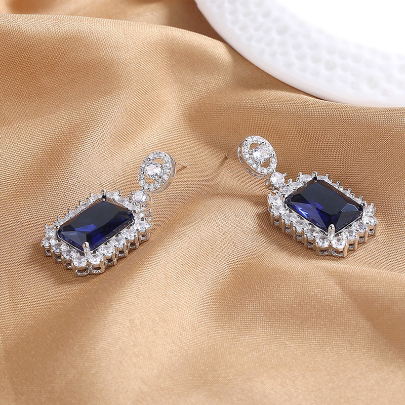 Khuyên Tai Dáng Vuông Đính Đá Sang Trọng Cho Nữ