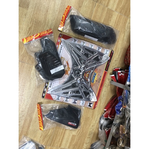 Giá trọn bộ 4 món ốp đủ xe LEAD 22 bao gồm có Sàn chân +Ốp quạt gió +Ốp bầu gió (pô e )+Ốp pô cao cấp giá rẻ