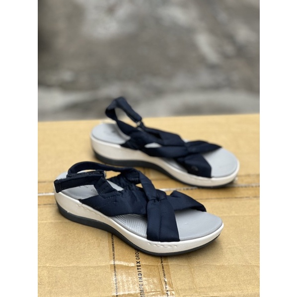SANDAL QUAI CHÉO VẢI ÊM CHÂN SANG NHẸ