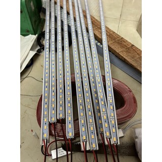 LED THANH DÀI 1 MÉT ĐIỆN ÁP 12v ( kèm máng nhôm tản nhiệt + đầu bịt) CHƯA KÈM NGUỒN