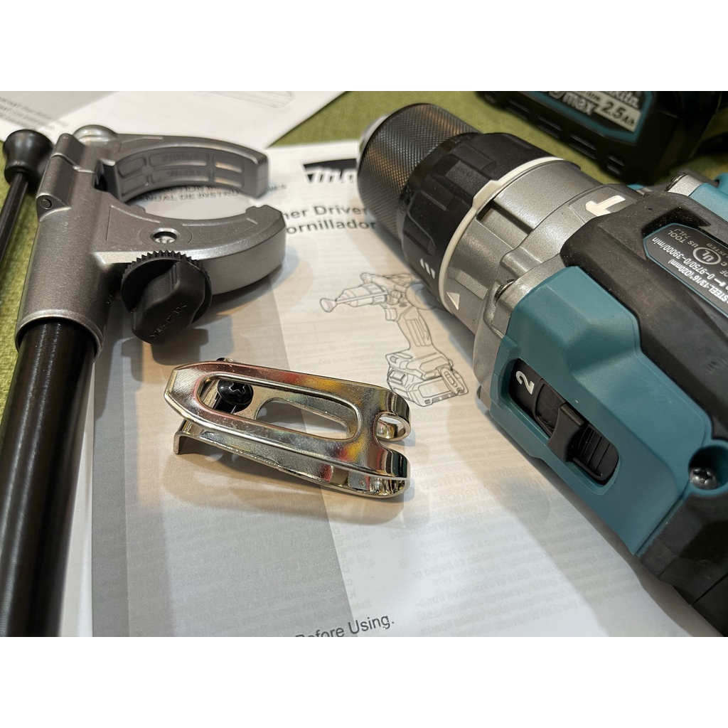 Máy khoan pin Makita 40V GPH01