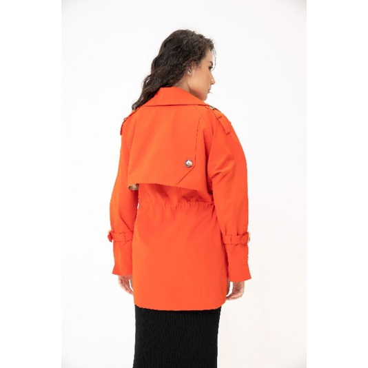 Áo khoác rút eo hãng NEM giá gốc 1.459.000đ