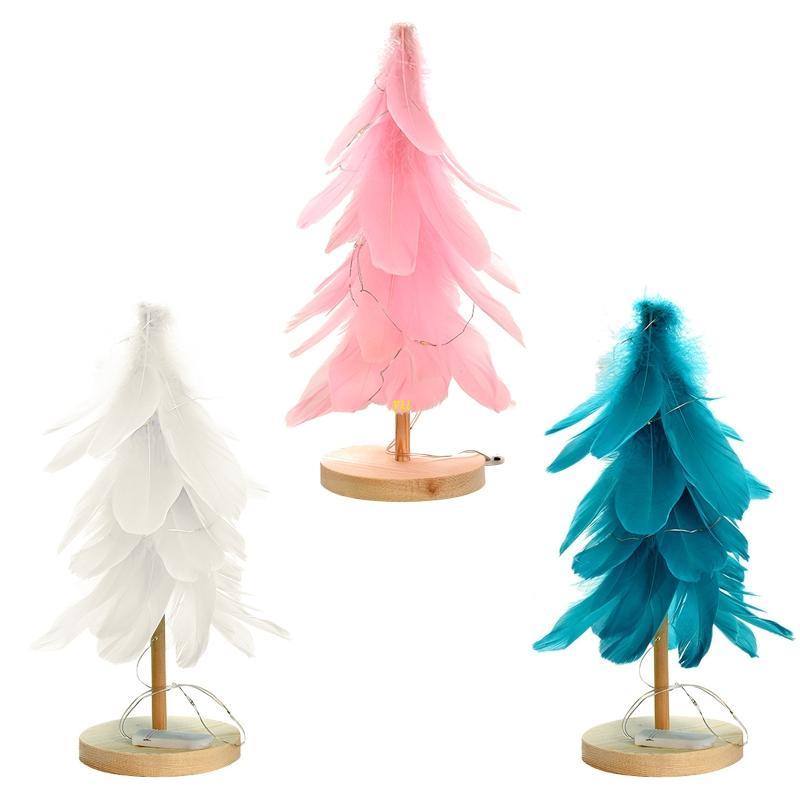 Cây Thông Noel Mini Gắn Lông Vũ Có Đèn LED Để Bàn Trang Trí