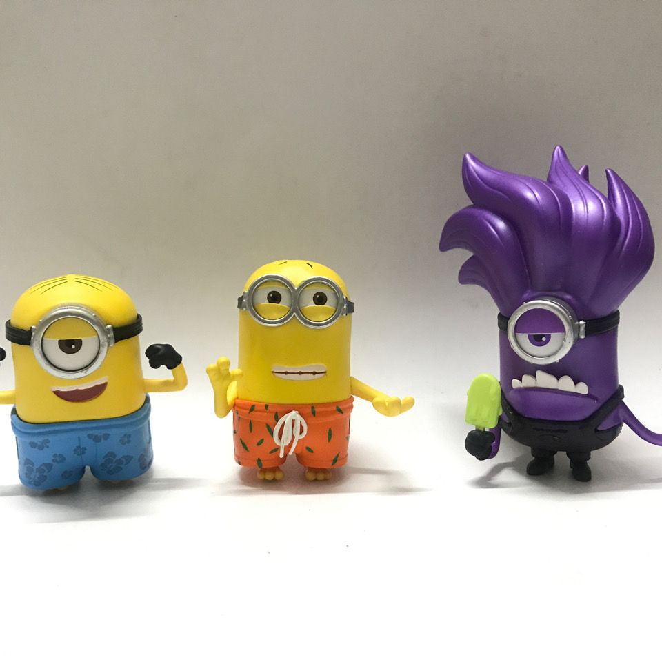 Mô Hình Minions Màu Vàng Dùng Trang Trí Văn Phòng