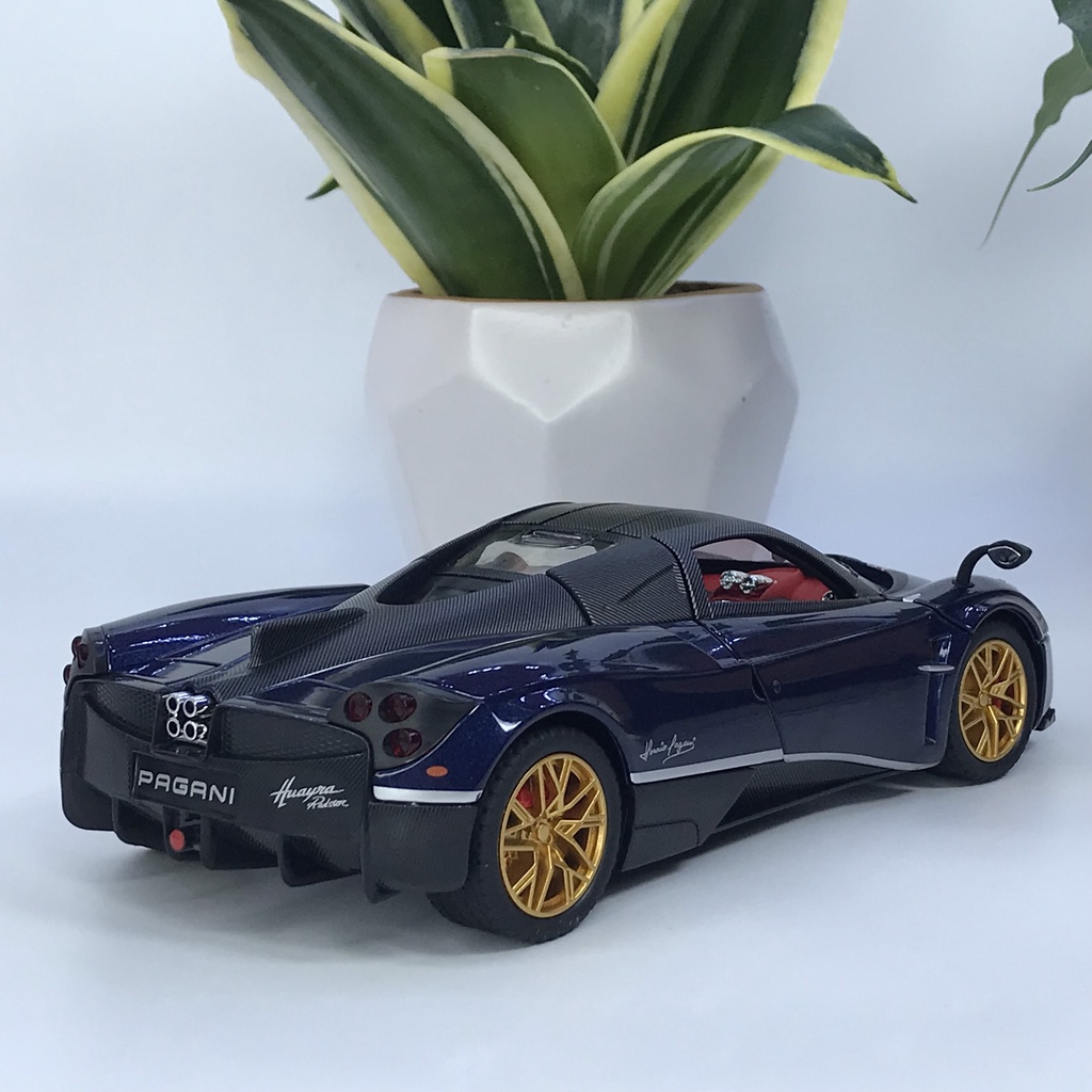 Mô hình siêu xe Pagani Huayra tỷ lệ 1:24 bằng kim loại hãng Chezhi