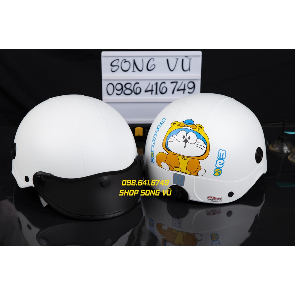 MŨ NÓN BẢO HIỂM NGƯỜI LỚN DORAEMON CHỮ - MÀU TRẮNG