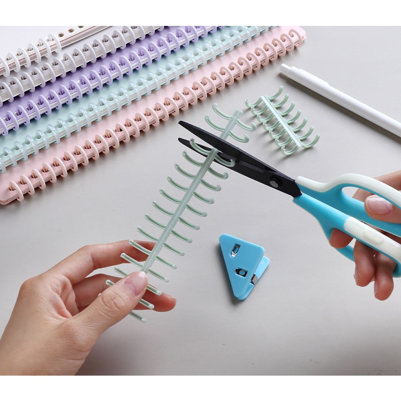 Gáy lò xo nhiều màu sắc chất lượng