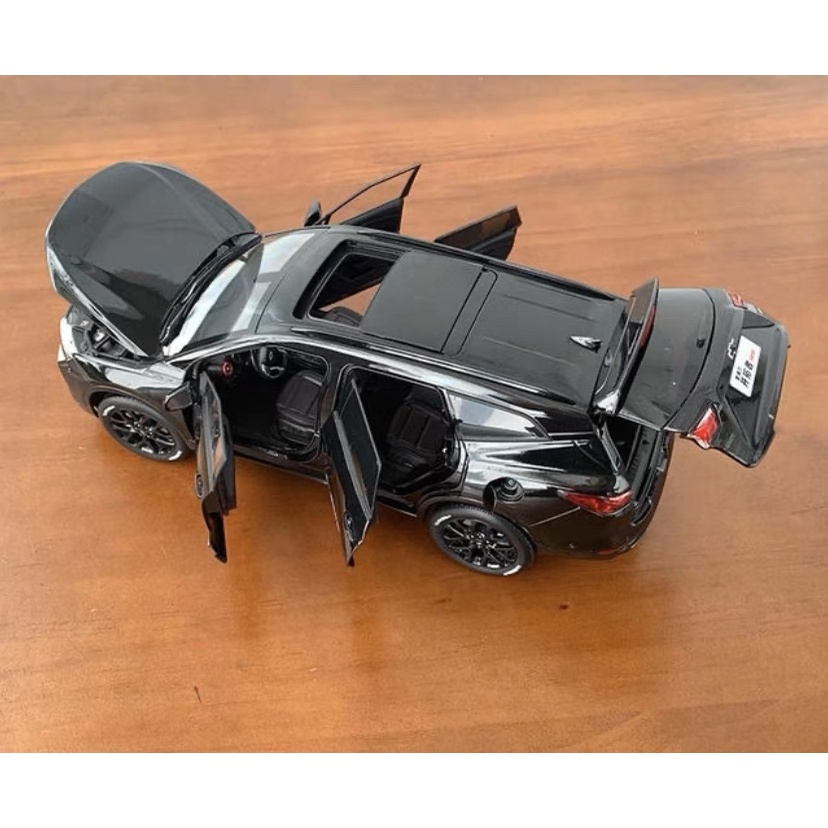 Mô hình xe SUV Chevrolet Blazer tỉ lệ 1:18