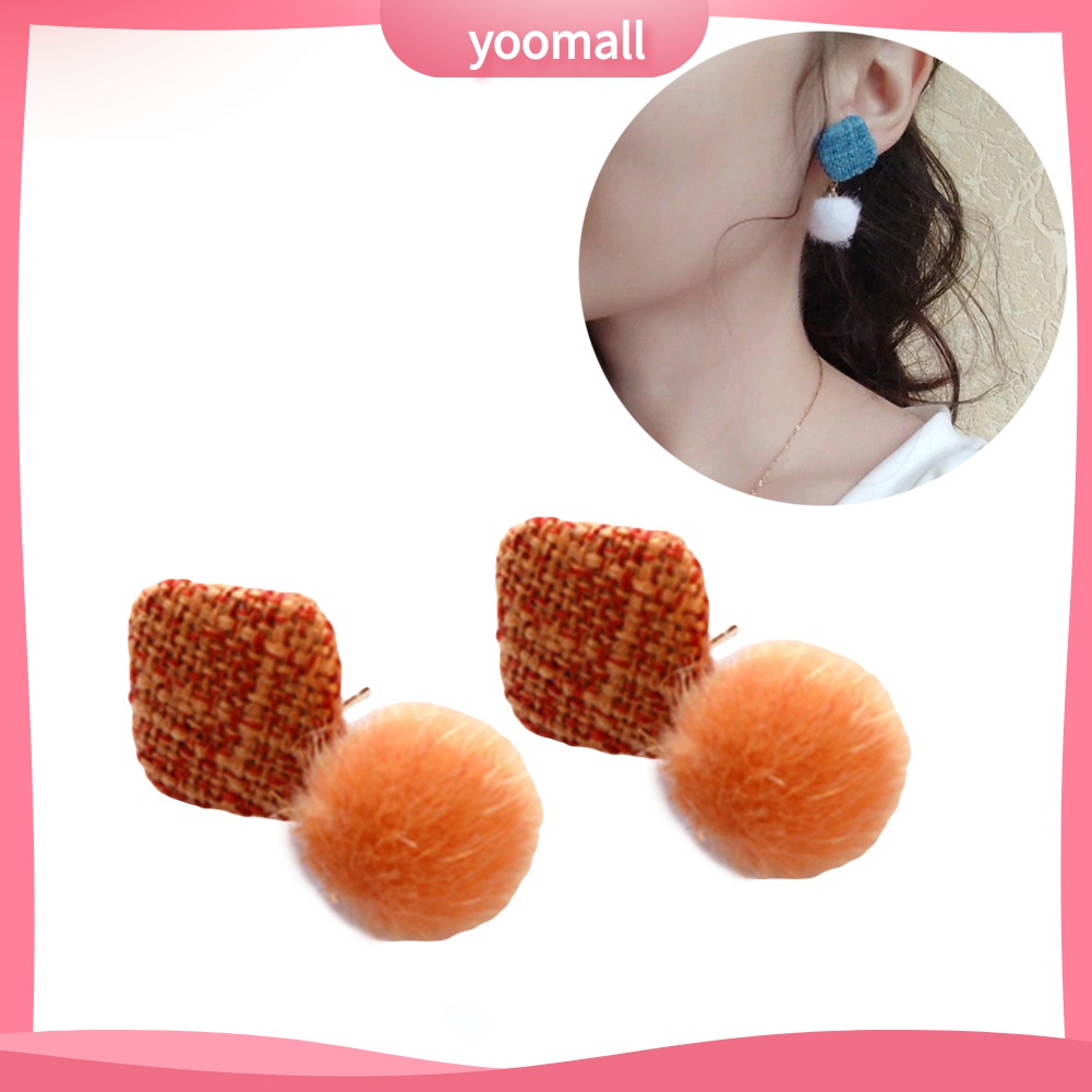 Khuyên Tai Dáng Dài Gắn Bông Pompom Thời Trang Cho Nữ