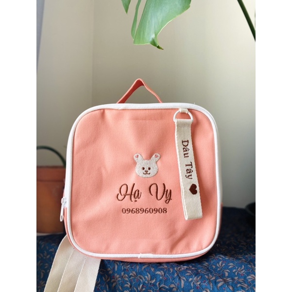 Balo hồng thêu tên bé theo yêu cầu