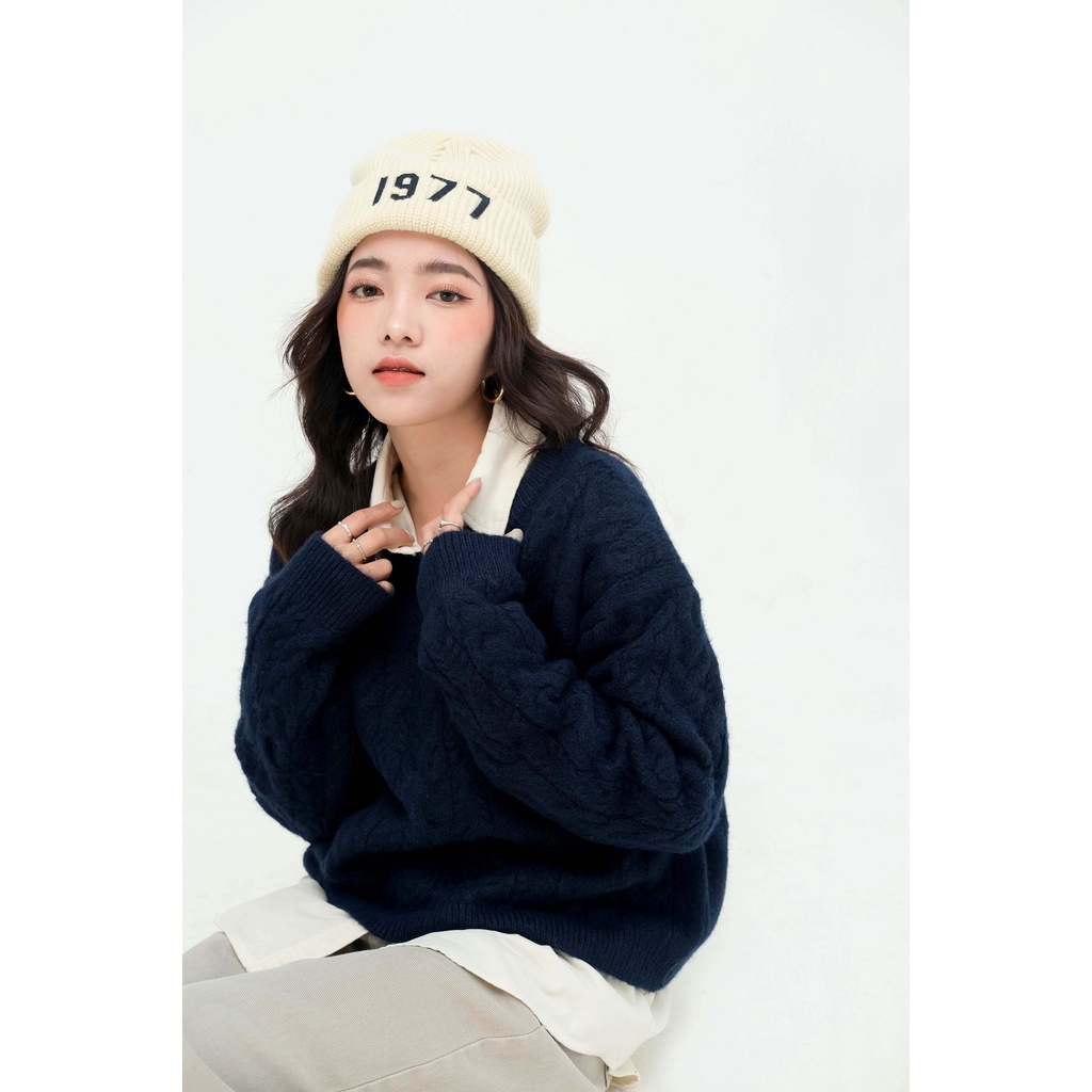 Áo len cổ tròn tay dài vặn thừng 2 màu LENCLOTHING 8922