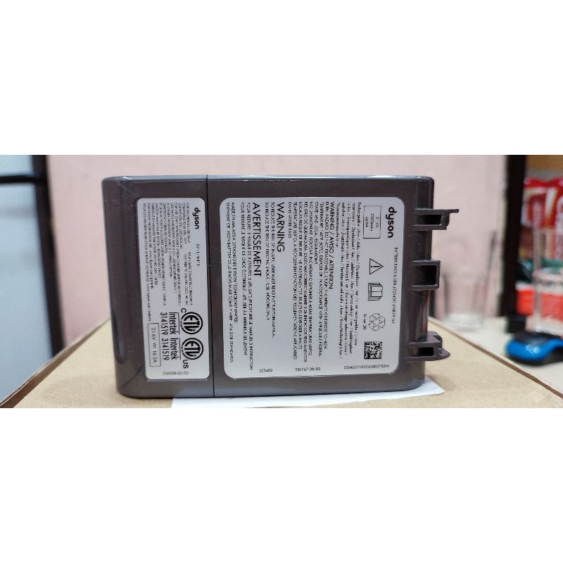 Chính hãng. Pin Dyson V7 hàng chính hãng, nhập US mới Nguyên hộp.