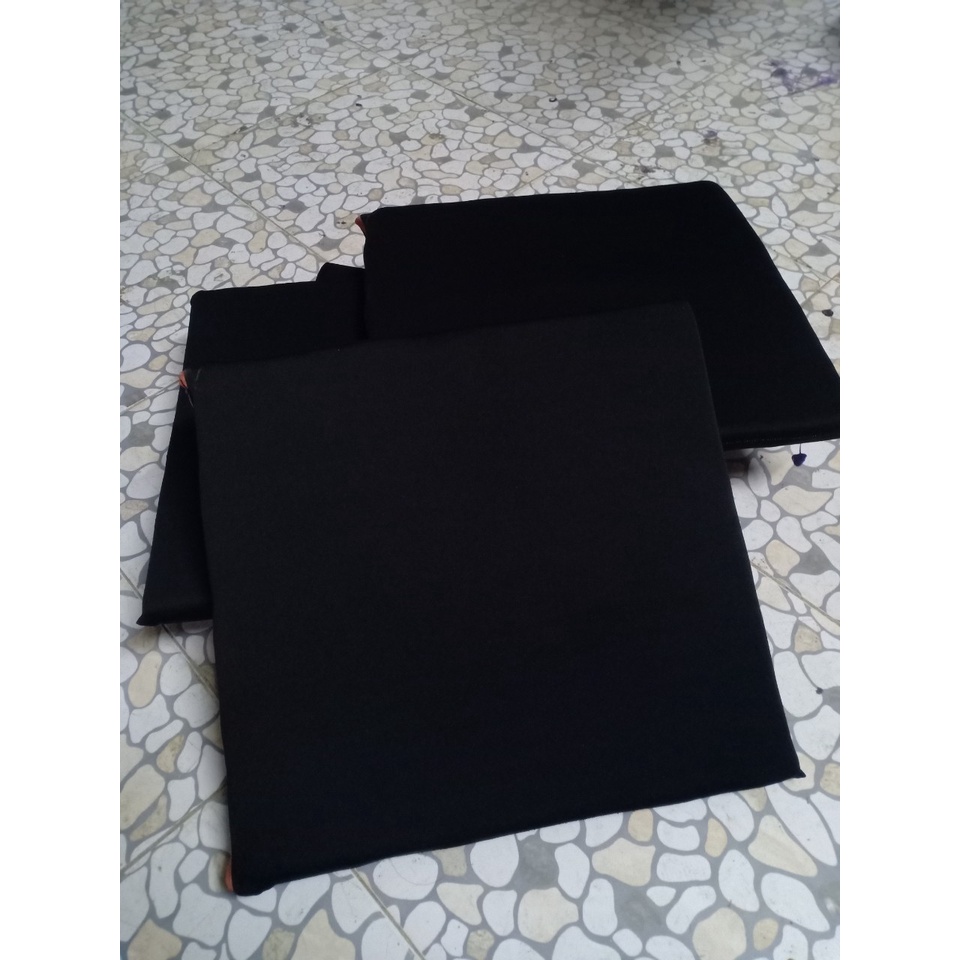 Nệm ngồi bệt kích thước 40x40 dày 3 cm màu ĐEN sang trọng tao nhã xịn xò sạch đẹp , có kéo khóa..