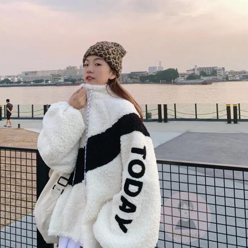 Áo Khoác Giả Lông Thú Khóa Kéo In Chữ Thời Trang Cho Nữ