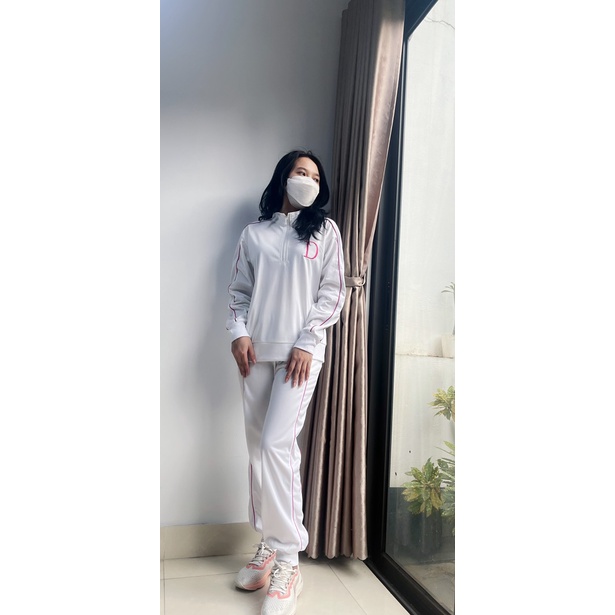 Bộthể thao nữ  VARIO  phong cách trẻ trung in chữ D phong cách Hàn Quốc VB22-06