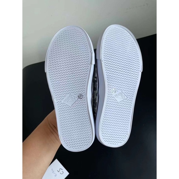 Giày Slip on bé trai và bé gái There Abouts  Giày sục mặt vải đế cao su xuất dư 1022