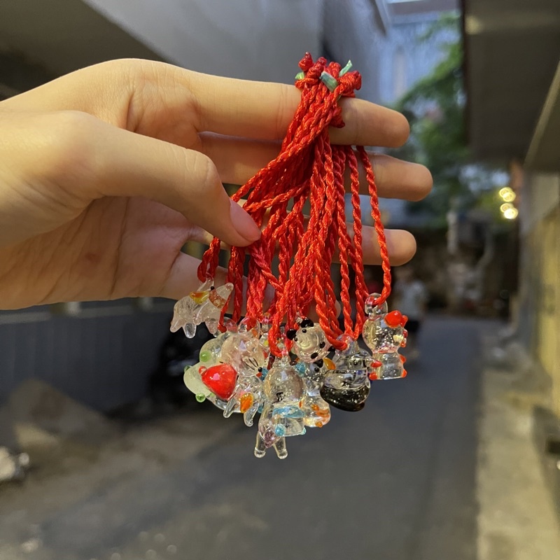 Vòng tay dây đỏ hình 12 con giáp