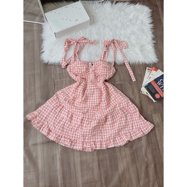 Váy caro 2 dây xinh lắm nha